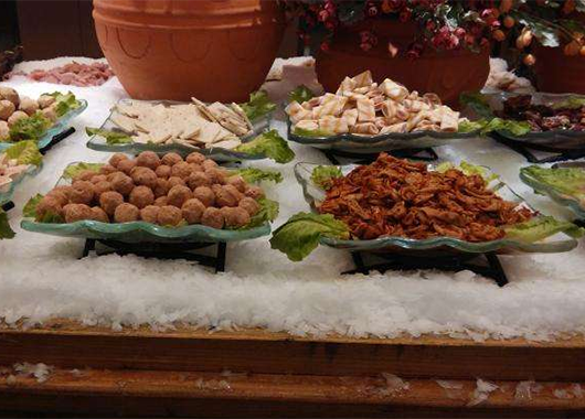 Case of 1 ton flake ice machine in a cafeteria in Zhejiang